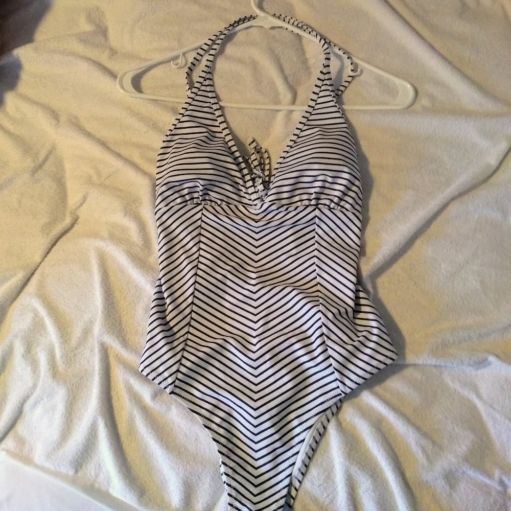 Cupshe Striped One-piece